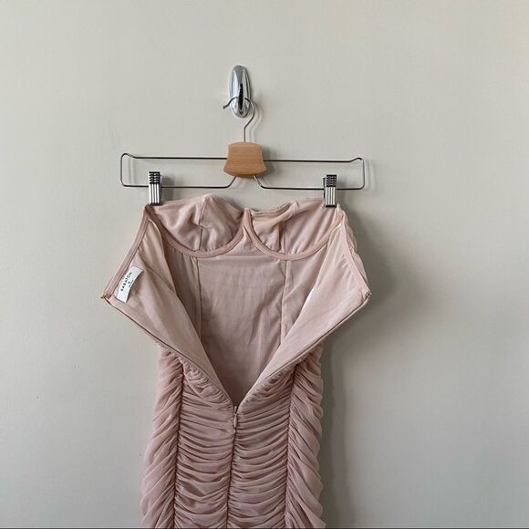 Aritzia-Ten By Babaton Luxor Strapless Dress - Picture 10 of 13